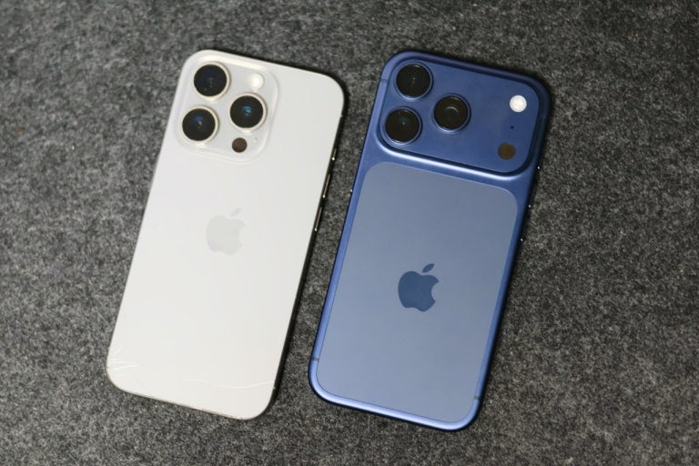 iPhone 17 Pro Max (256GB) Deep Blue
